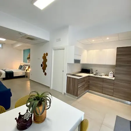 Апарт-готель Beeapartments Барі