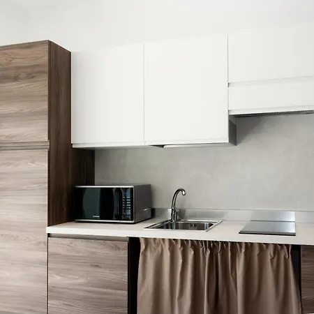 Aparthotel Beeapartments 2*