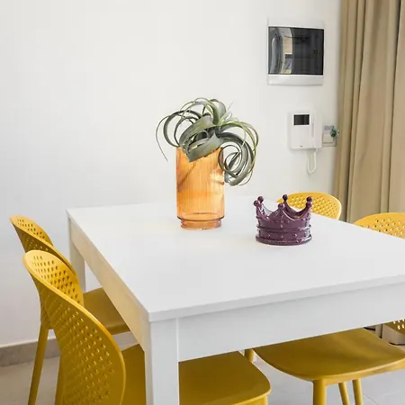 Beeapartments Aparthotel 2*