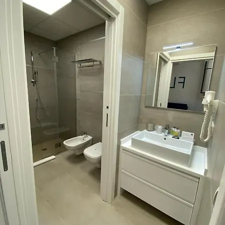 アパートホテル Beeapartments
