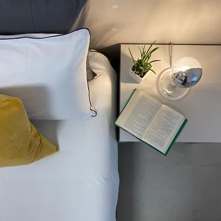 Beeapartments 2*